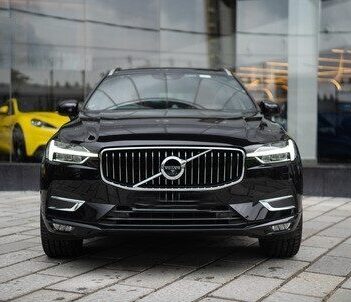 BLACK colour VOLVO XC60 INSCRIPTION